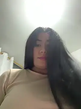 Snapshot of _MadiLee_ chatting on 02/27/25, 05:18 MadiLee online show from 02/27/25, 05:18