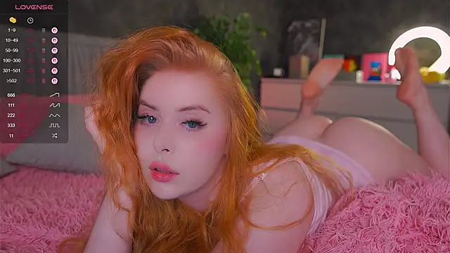 RedHotVixen0 online show from 11/04/25, 12:03