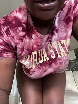 LillShayy online show from 05/19/26, 05:09