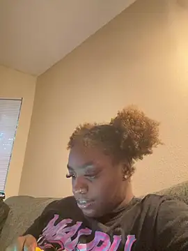 LillShayy online show from 04/24/26, 12:34