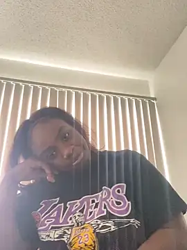 Snapshot of LillShayy chatting on 09/25/25, 02:23 LillShayy online show from 09/25/25, 02:23