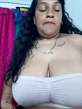 Michelle Brito1 online show from 03/01/26, 02:17