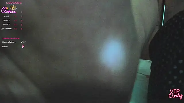 Snapshot of whonder_sex chatting on 06/06/26, 09:20 whonder sex online show from 06/06/26, 09:20