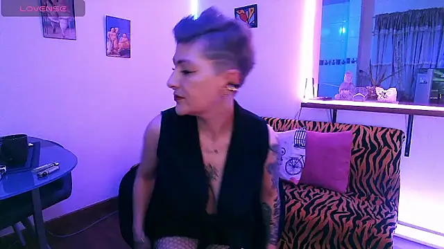 Snapshot of Maria_fernandaxxx_ chatting on 10/04/25, 04:58 Maria fernandaxxx online show from 10/04/25, 04:58