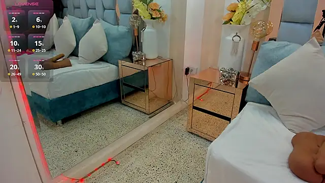 karina mason online show from 10/24/25, 12:37