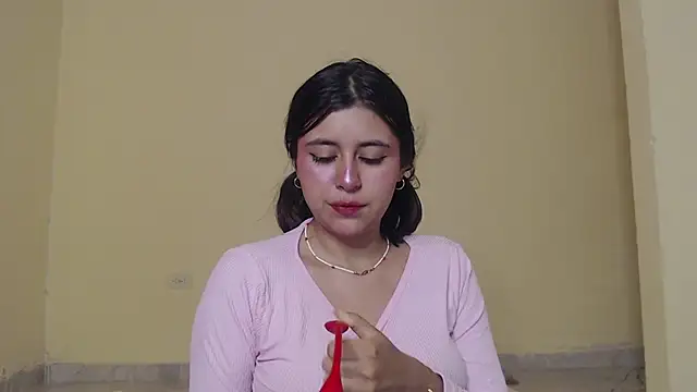  maiahairy  online show from 02/19/25, 10:53