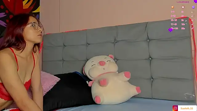 Scarlet Red  online show from 11/15/25, 12:09