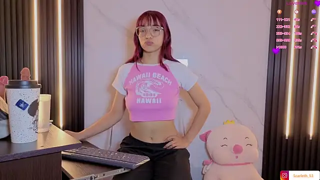 Scarlet Red  online show from 11/28/25, 12:05