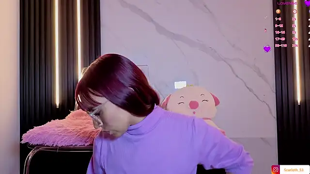 Scarlet Red  online show from 12/03/25, 01:21