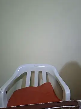 Snapshot of yuliparis chatting on 02/07/25, 04:48 yuliparis online show from 02/07/25, 04:48