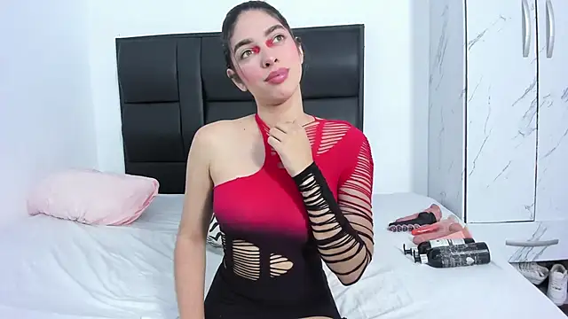 IsabellaTayllor online show from 11/26/25, 10:21