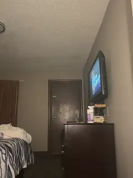 snowrillaxxx online show from 04/11/26, 05:48