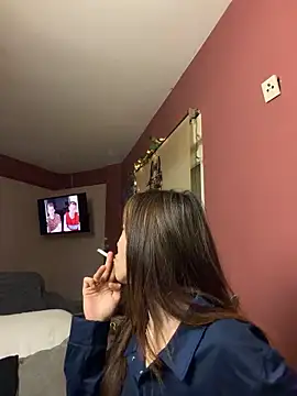 SOFIASWEETSECRETT online show from 05/02/26, 02:28