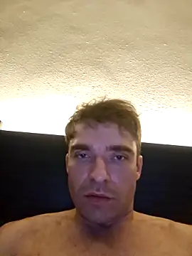 Snapshot of StupidCliff7 chatting on 10/08/25, 07:21 StupidCliff7 online show from 10/08/25, 07:21