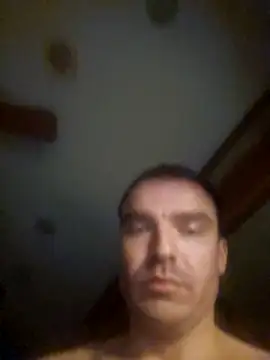 Snapshot of StupidCliff7 chatting on 11/17/25, 09:02 StupidCliff7 online show from 11/17/25, 09:02