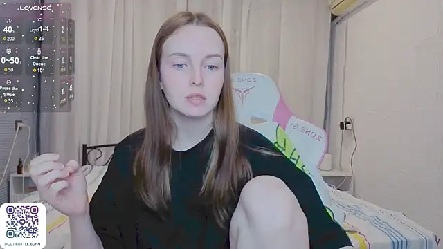 Snapshot of Wild__flowers chatting on 05/15/26, 04:38 Wild flowers online show from 05/15/26, 04:38