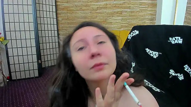 AishaRouhi online show from 11/22/25, 05:50