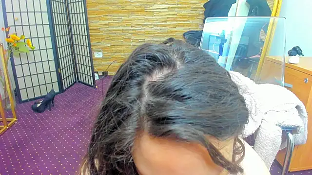 AishaRouhi online show from 02/18/26, 05:16