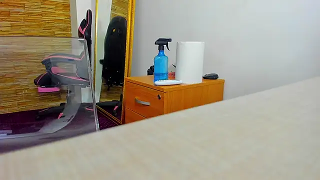 AishaRouhi online show from 01/10/26, 05:36