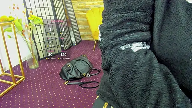 AishaRouhi online show from 11/01/25, 05:14