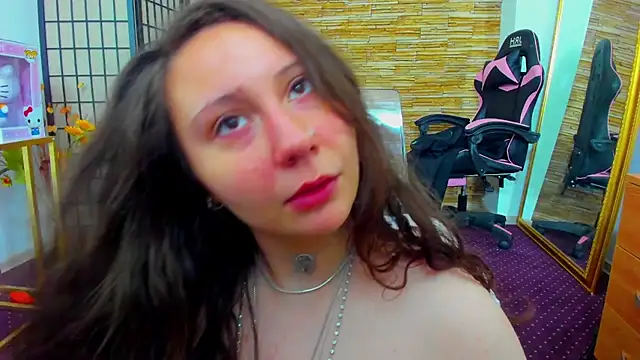 AishaRouhi online show from 01/06/26, 05:22