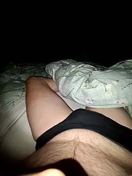 Snapshot of royisnice2 chatting on 10/27/25, 05:08 royisnice2 online show from 10/27/25, 05:08