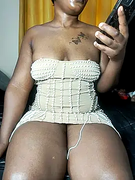 Hugemassivebootie online show from 03/21/26, 05:52