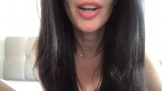 paolajonez online show from 12/05/25, 06:06