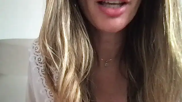 paolajonez online show from 01/30/25, 05:06