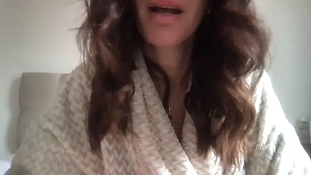 paolajonez online show from 10/04/25, 12:39