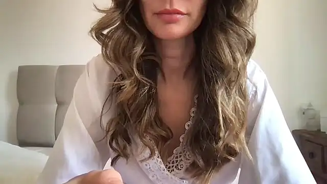 paolajonez online show from 03/05/25, 02:45