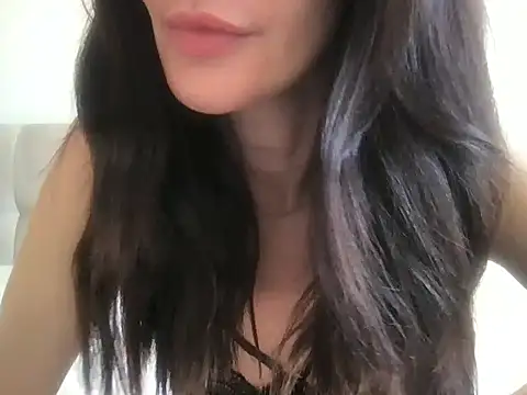paolajonez online show from 04/20/26, 02:18