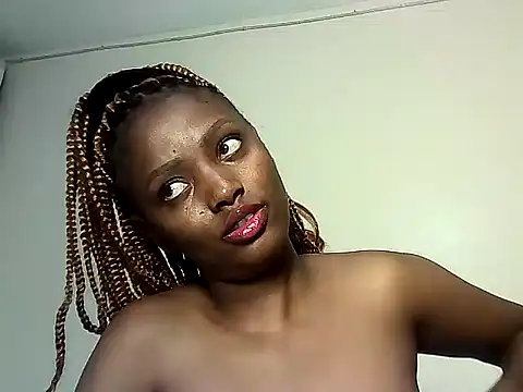 Snapshot of nanaswee chatting on 05/13/26, 04:25 nanaswee online show from 05/13/26, 04:25