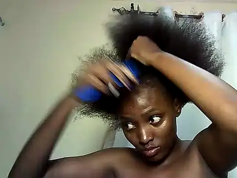 Snapshot of nanaswee chatting on 07/15/26, 04:25 nanaswee online show from 07/15/26, 04:25
