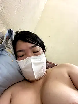 Hachi Sweetbabie  online show from 11/16/25, 12:26