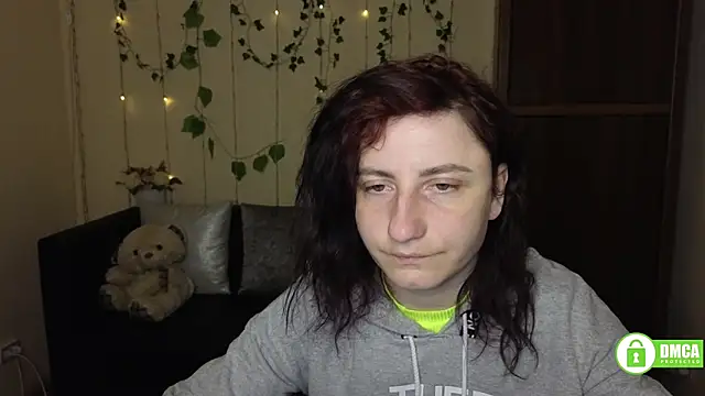 Muse kitty jenia online show from 04/08/26, 05:25