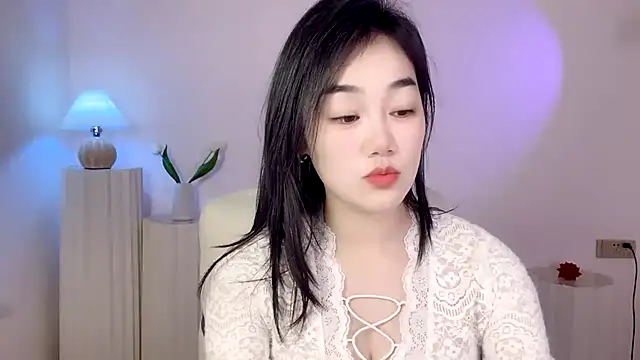 cloud8822 online show from 02/19/25, 02:22