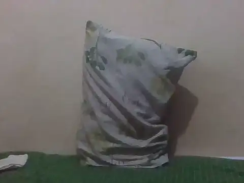 Snapshot of Sexxy_bre chatting on 10/30/25, 09:18 Sexxy bre online show from 10/30/25, 09:18