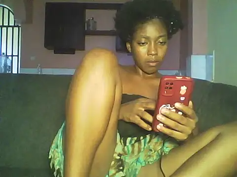 Snapshot of Sexxy_bre chatting on 01/25/25, 07:17 Sexxy bre online show from 01/25/25, 07:17