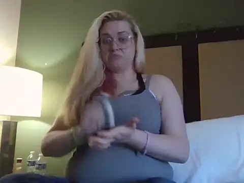 Lalalynn online show from 03/27/26, 07:15