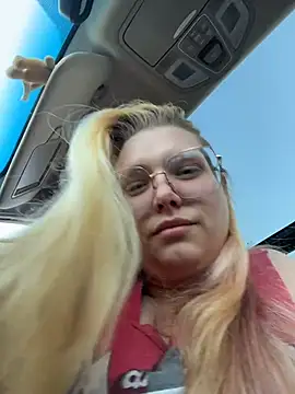 Lalalynn online show from 05/25/26, 12:26