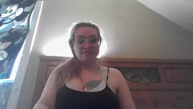 Lalalynn online show from 06/01/26, 06:18