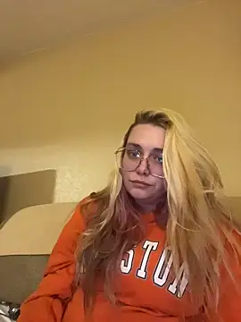 Lalalynn online show from 04/16/26, 02:23