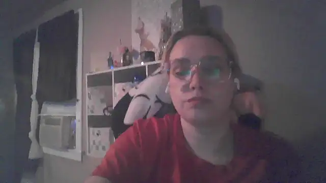 Snapshot of Lalalynn chatting on 06/11/26, 06:21 Lalalynn online show from 06/11/26, 06:21