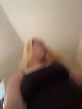 Lalalynn online show from 05/03/26, 08:12