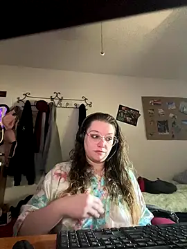 Lalalynn online show from 11/11/25, 04:46