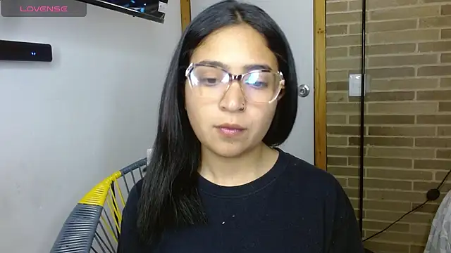 helenacyruss online show from 11/04/25, 12:03