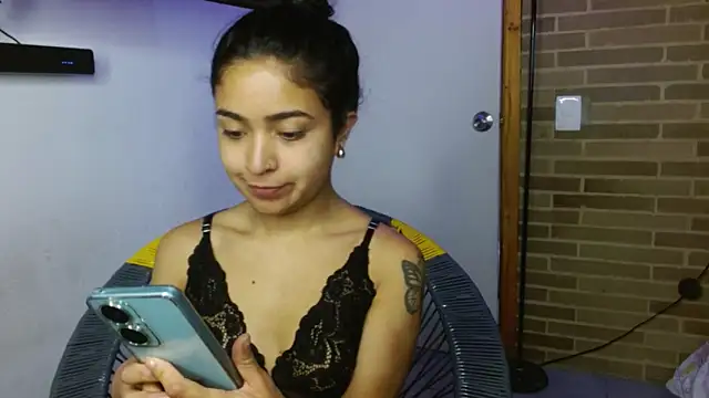 helenacyruss online show from 11/07/25, 03:05