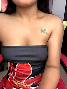 LeisyXO online show from 10/02/25, 07:39