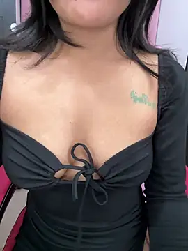 LeisyXO online show from 01/14/26, 06:22